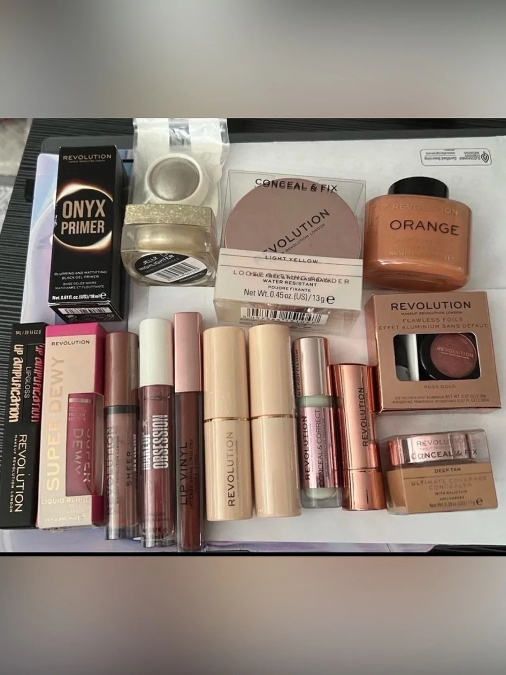 16pcs of Full Make-up Set of Revolution #Make-up lot